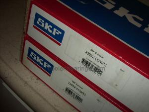 SKF  23032 CC/W33  Spherical roller bearings